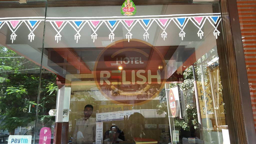 Hotel Relish Vadodara Buitenkant foto